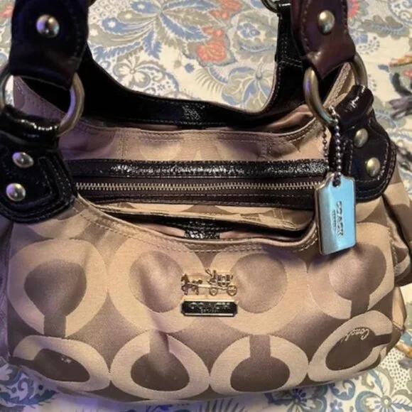 2010 Coach Signature Madison OP Art Maggie Hobo Handbag w/ Gold Hangtag 14305 - Picture 14 of 15